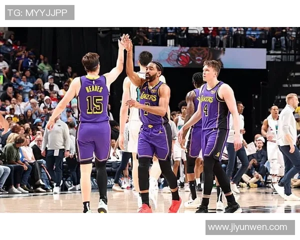 湖人替补控卫文森特连续两场爆发,进攻端表现显著提升? 湖人替补控卫文森特连续两场爆发,进攻端表现显著提升?