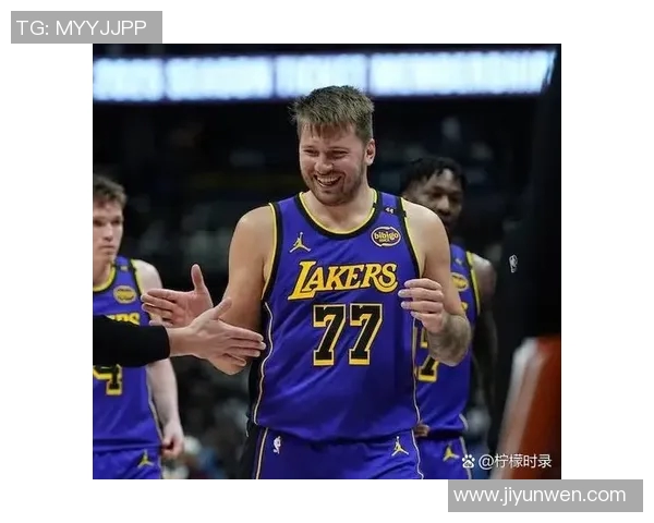 东契奇41+9字母空砍32+10 湖人胜雄鹿结束五连客