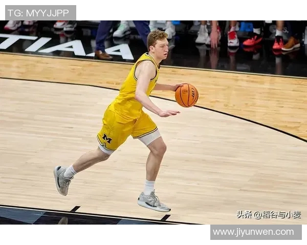 步行者队有意爵士中锋沃克·凯斯勒