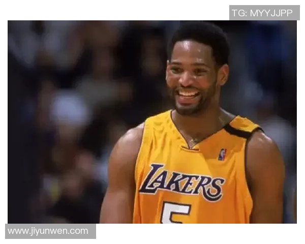 追梦没人要?霍里:只有一队会考虑他——湖人 他对老詹爱得深沉